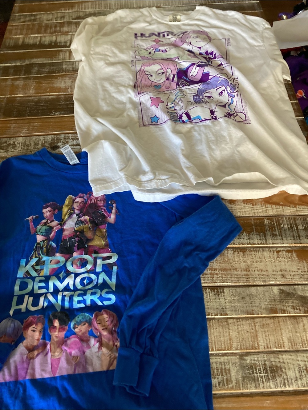 K-Pop Demon Hunters Long Sleeve Tee & White Graphic Tee Set - Blue & White